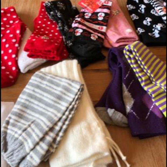 Bundle/Variety of Girls Socks and Leg Warmers. - Picture 5 of 8